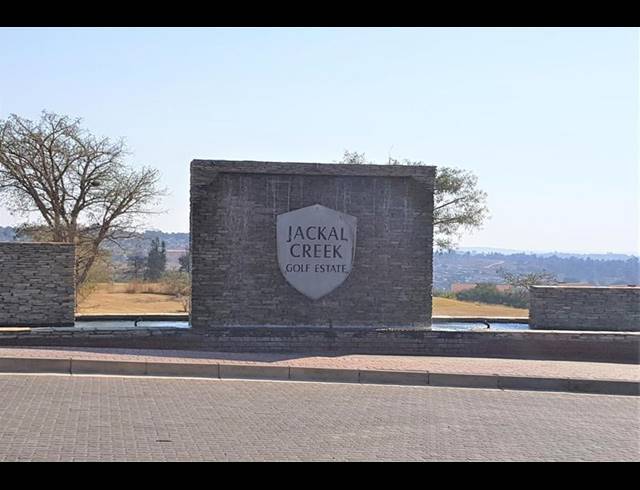 2 BEDROOM PROPERTY TO RENT IN JACKAL CREEK GOLF ESTATE